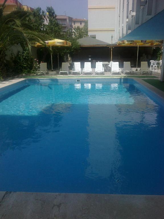 Hotel Santur Kuşadası Buitenkant foto