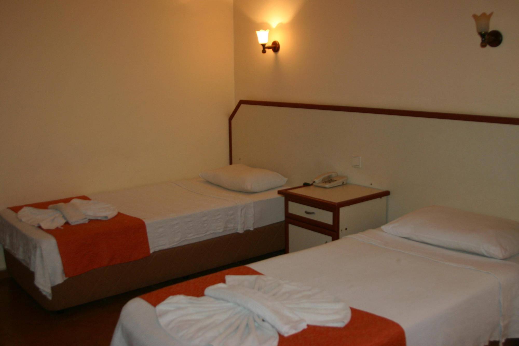 Hotel Santur Kuşadası Buitenkant foto