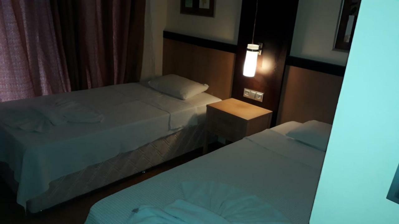 Hotel Santur Kuşadası Buitenkant foto
